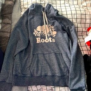 Roots hoodie size large, worn a little bit but too big